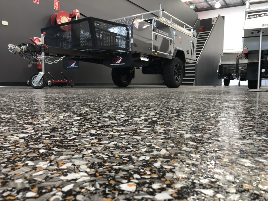 Slip-resistant epoxy flake finish
